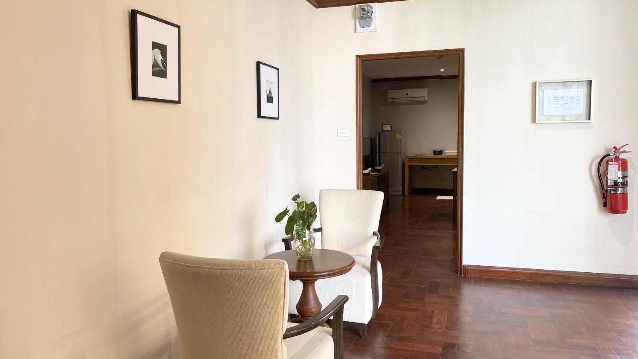 Nt Place Sukhumvit Suites Бангкок Екстер'єр фото