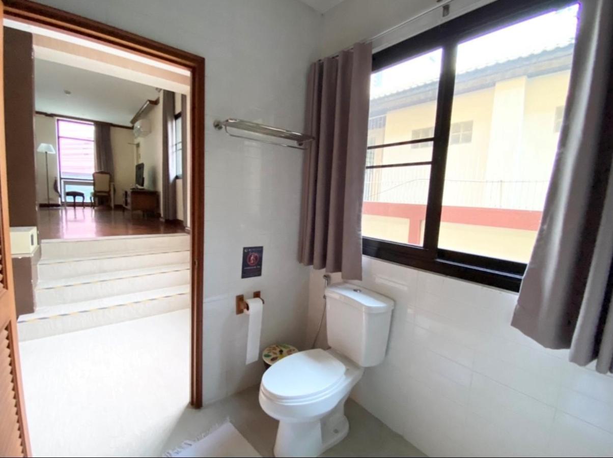 Nt Place Sukhumvit Suites Бангкок Екстер'єр фото