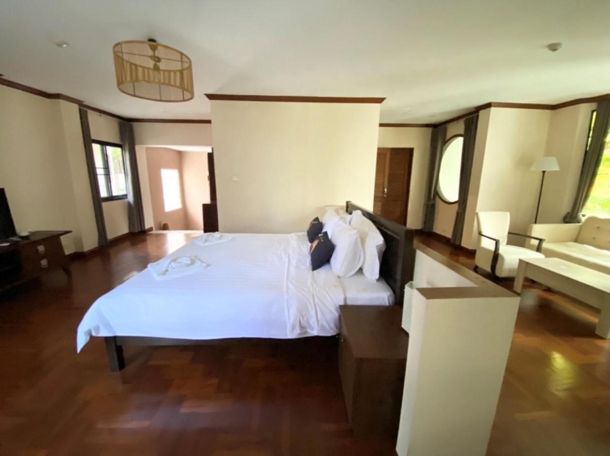 Nt Place Sukhumvit Suites Бангкок Екстер'єр фото