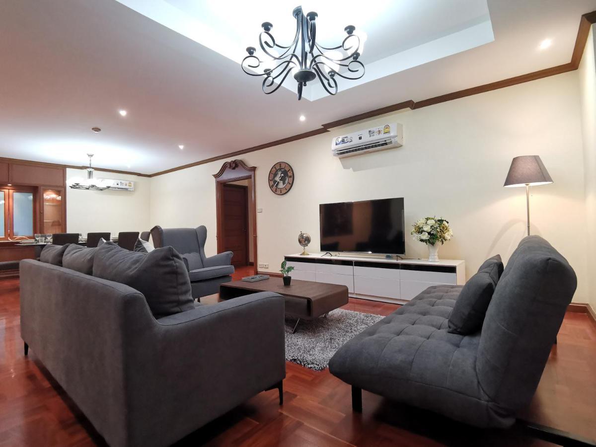 Nt Place Sukhumvit Suites Бангкок Екстер'єр фото