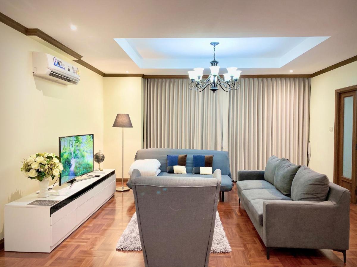 Nt Place Sukhumvit Suites Бангкок Екстер'єр фото
