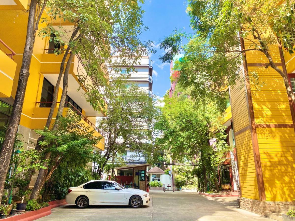 Nt Place Sukhumvit Suites Бангкок Екстер'єр фото